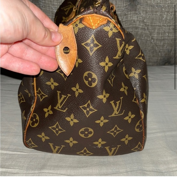 Authentic Louis Vuitton Speedy 30 - Picture 4 of 9